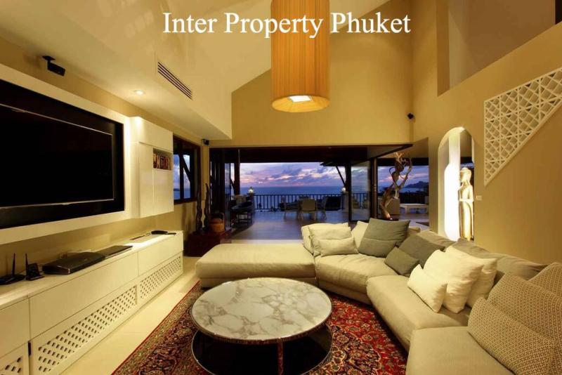 5 Bedrooms Villa in Patong for  rent 