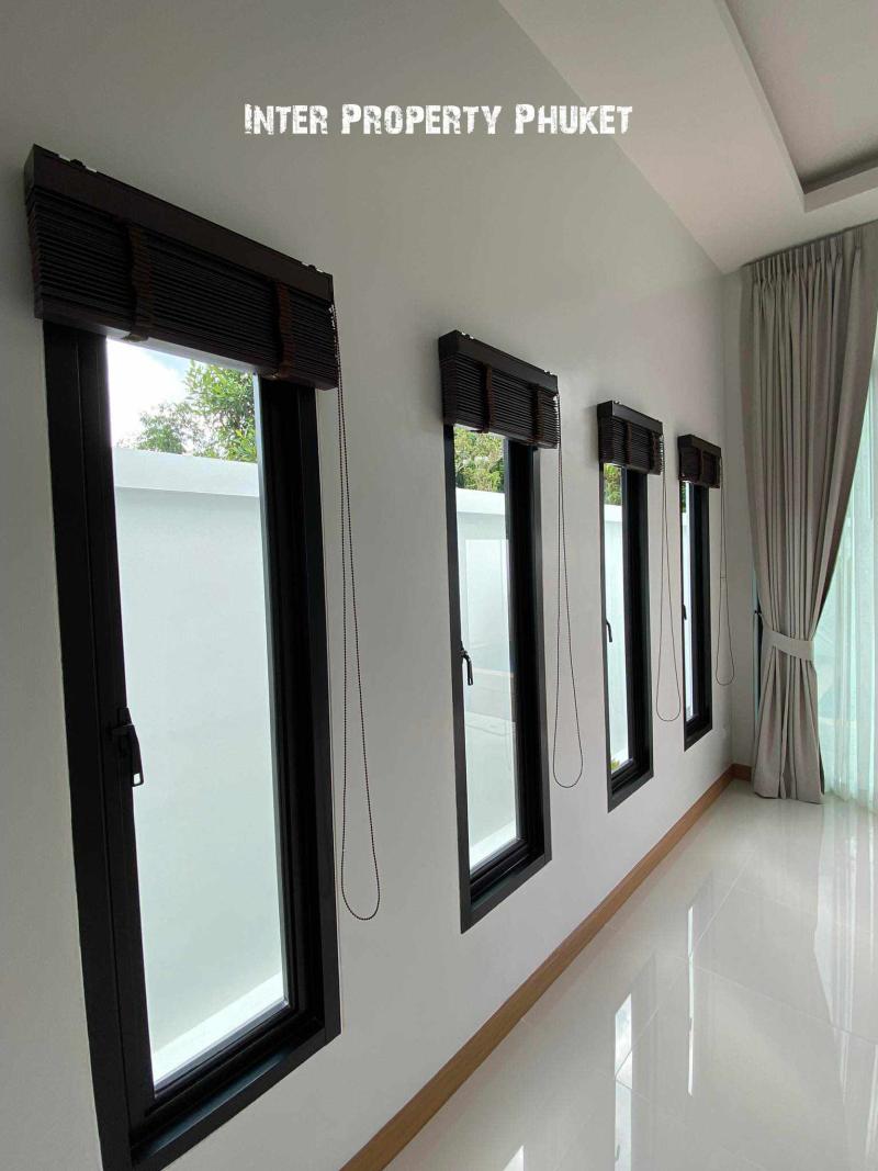 2 Bedrooms House with Pool