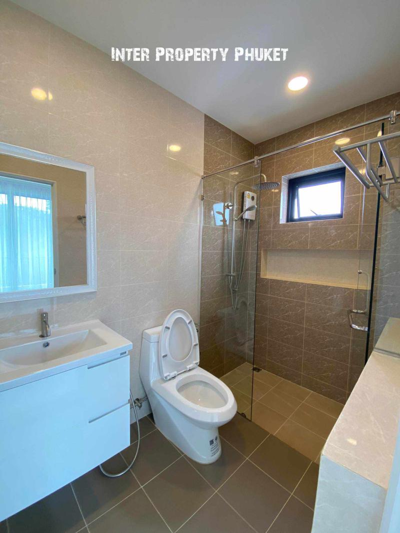2 Bedrooms House with Pool