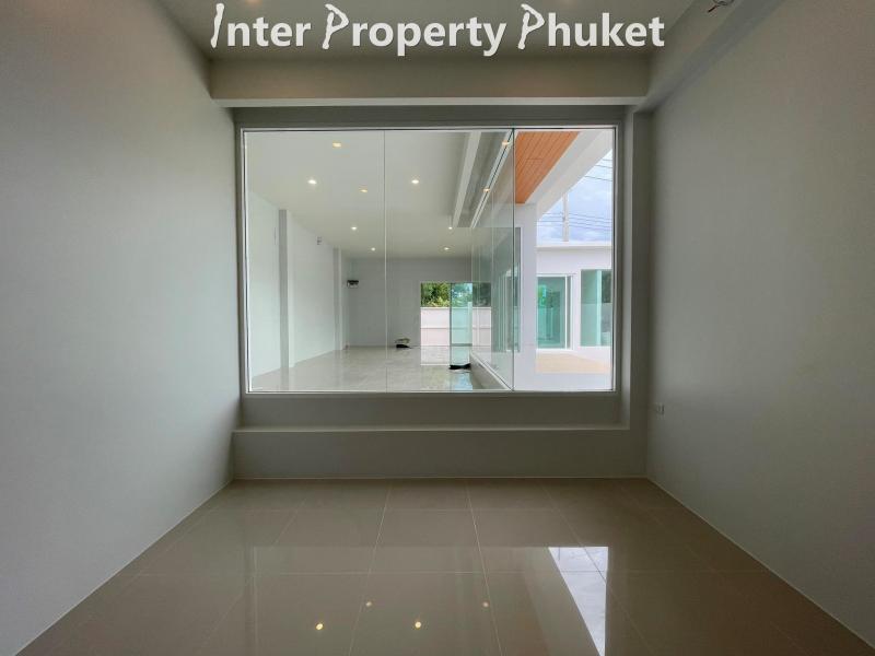3 Bedrooms  private Pool ready to move in NOVEMBER