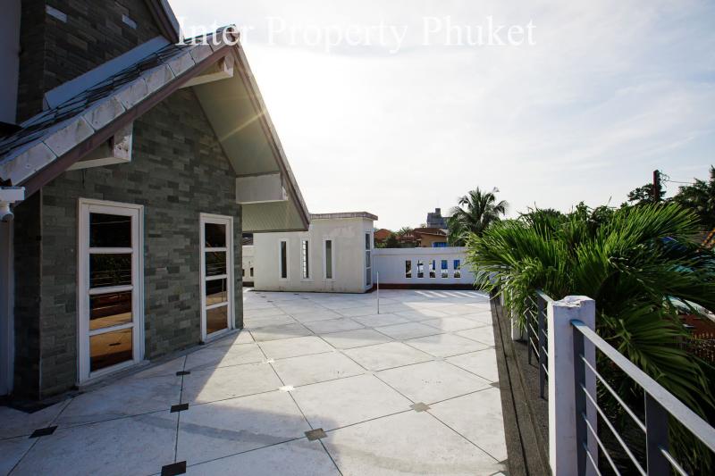 Fully Furnished Village in Kamala for SALE