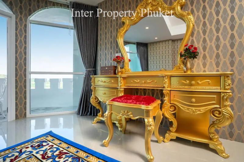 8 Bedrooms Villa in Patong for rent