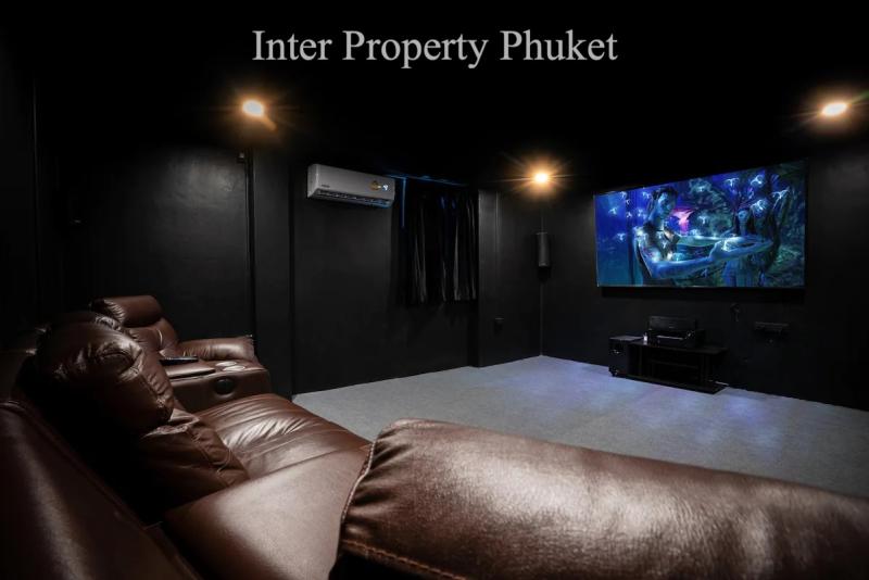 8 Bedrooms Villa in Patong for rent