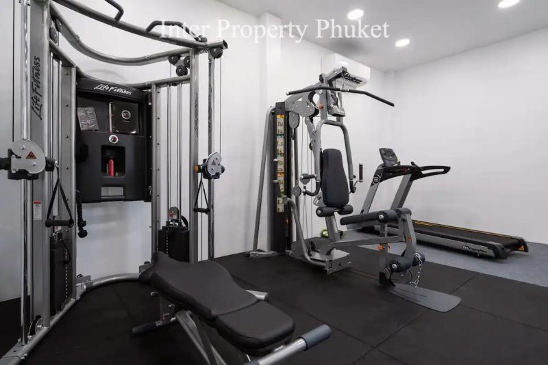 8 Bedrooms Villa in Patong for rent