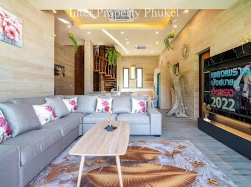 5 Bedrooms Villa in Patong for rent 