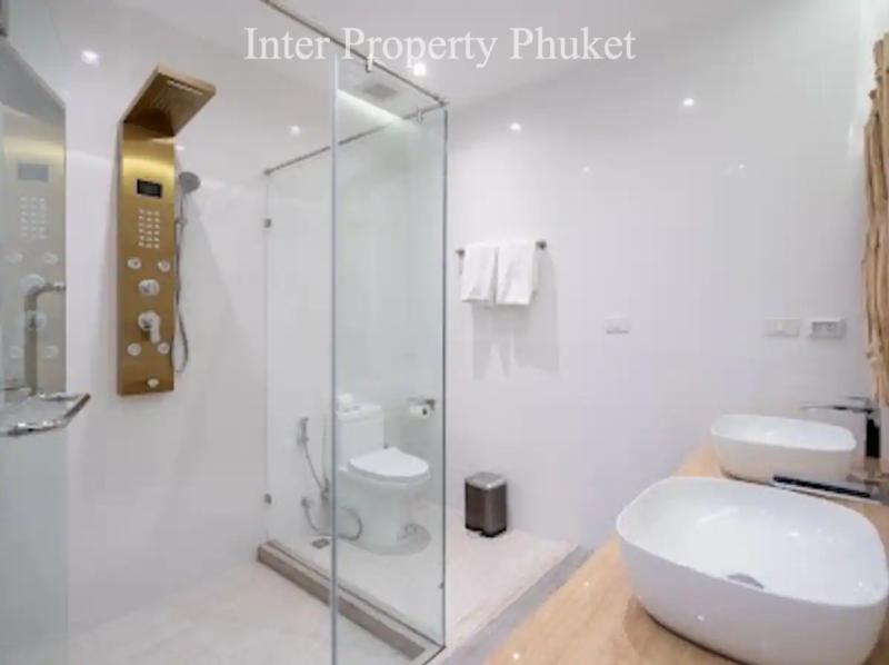 5 Bedrooms Villa in Patong for rent 