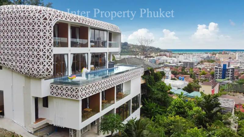8 Bedrooms 10 Bathrooms Villa in Patong for rent