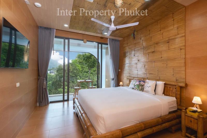 8 Bedrooms 10 Bathrooms Villa in Patong for rent