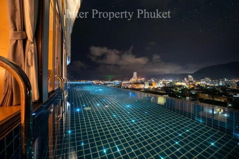 8 Bedrooms 10 Bathrooms Villa in Patong for rent