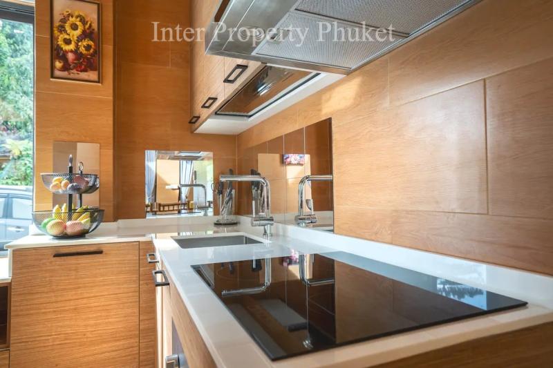8 Bedrooms 10 Bathrooms Villa in Patong for rent