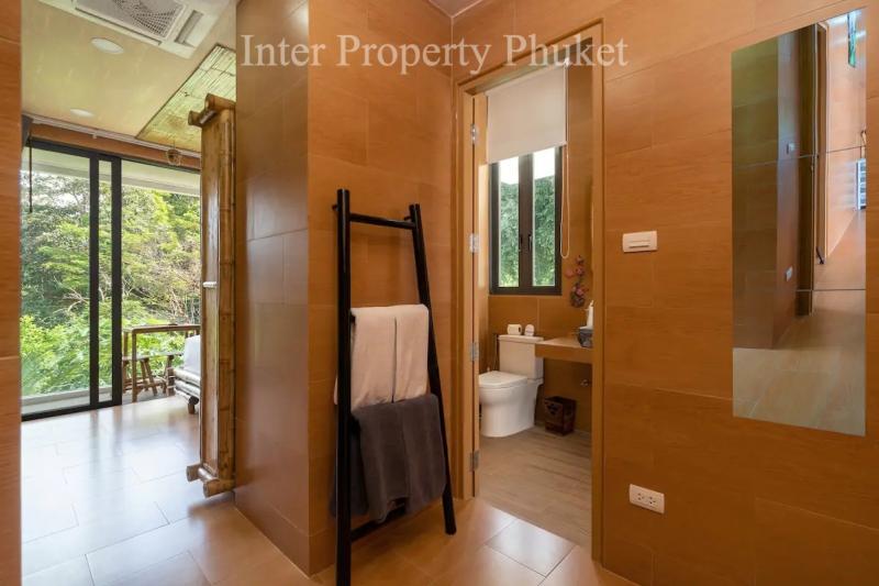 8 Bedrooms 10 Bathrooms Villa in Patong for rent