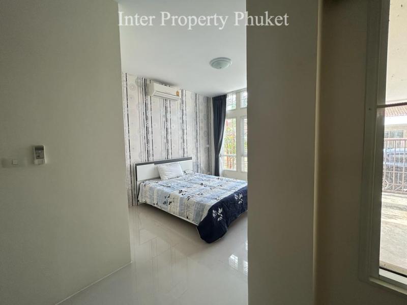 3 Bedroom Renovated House for rent