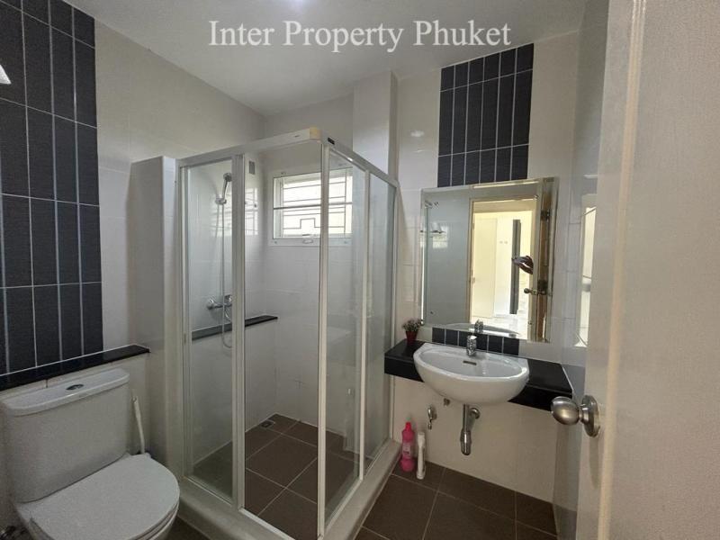 3 Bedroom Renovated House for rent