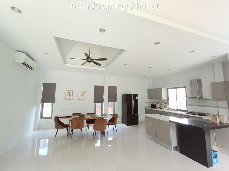 3 Bedrooms villa for rent and sale