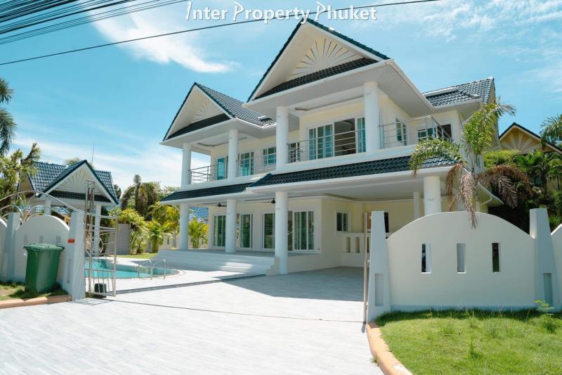 3 Bedrooms private pool villa for sale