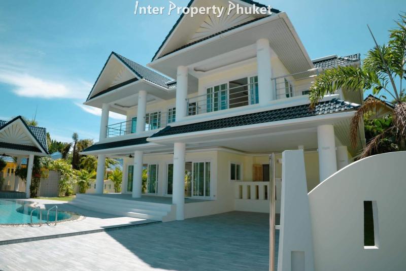3 Bedrooms private pool villa for sale