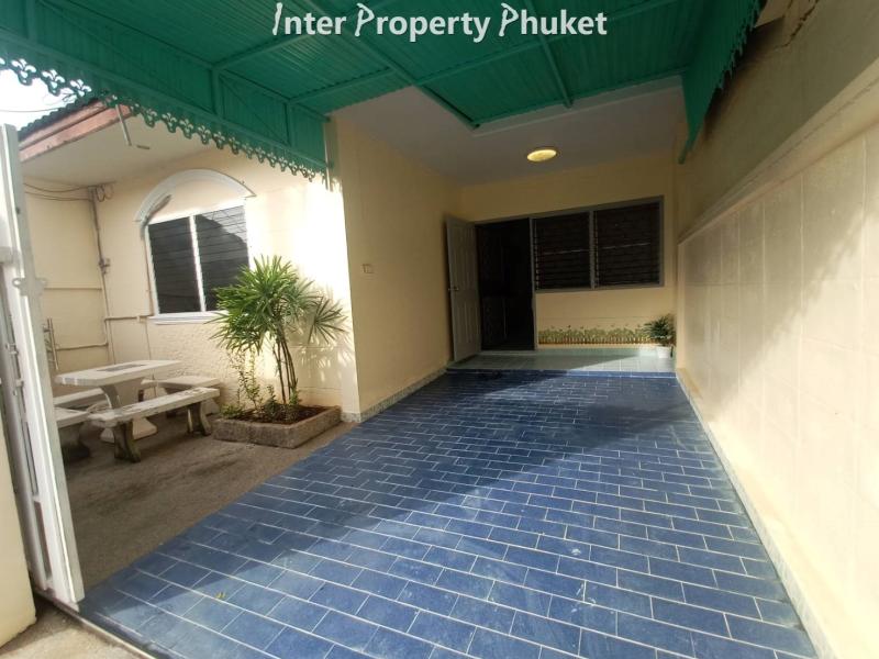 RC322 2 Bedrooms house for rent