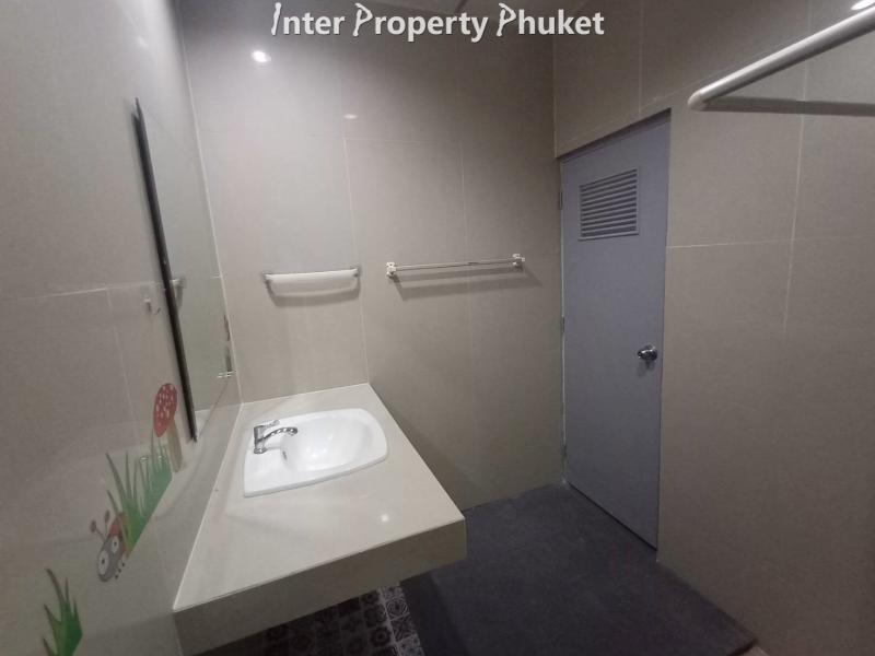 RC322 2 Bedrooms house for rent