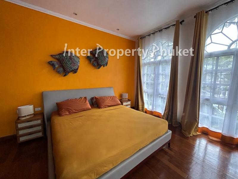 2 Bedrooms Italian Interior Inspired House for SALE