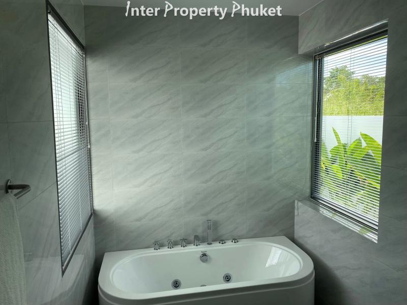 3 Bedrooms Brand new villa for rent 