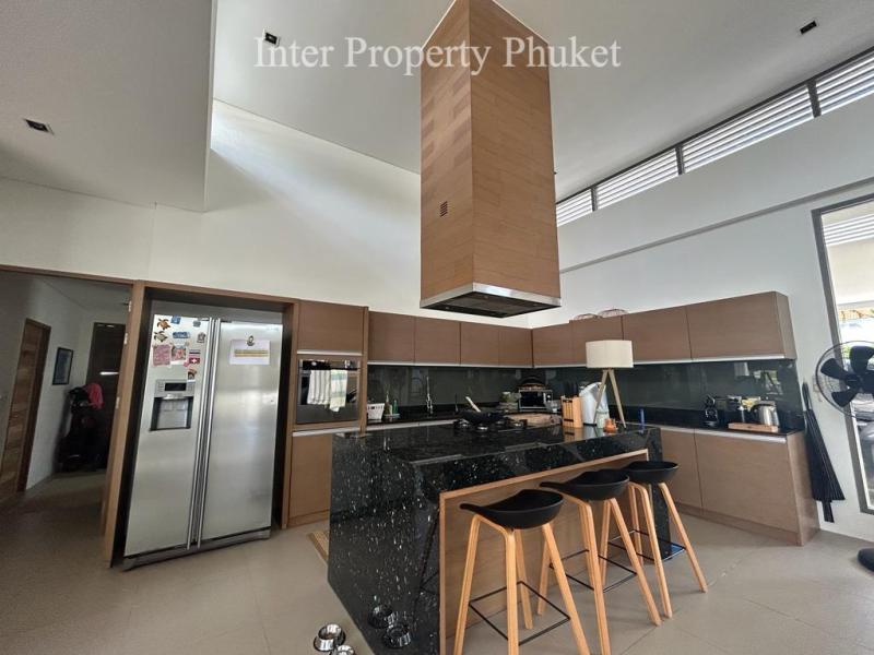 4 Bedrooms villa for short term rental only PEAK Season 