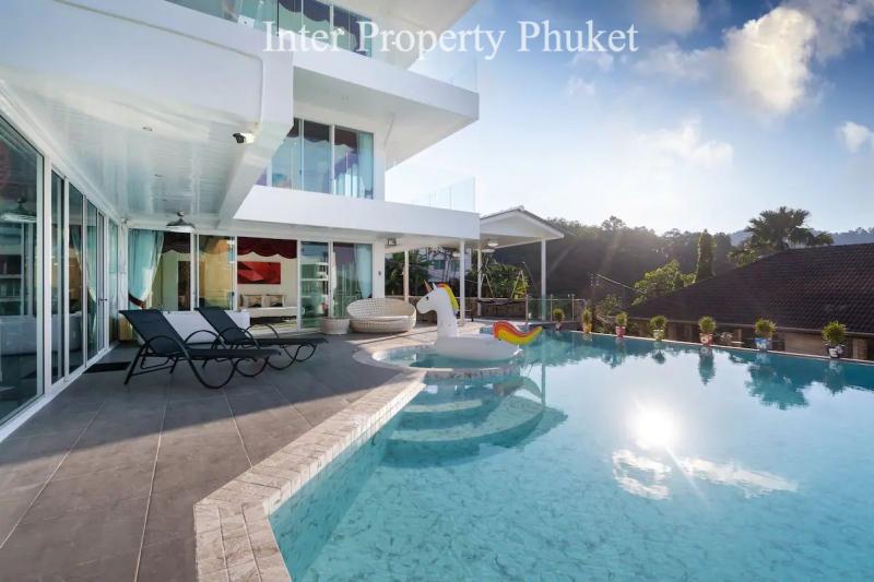 10 Bedrooms Villa in Patong for rent 