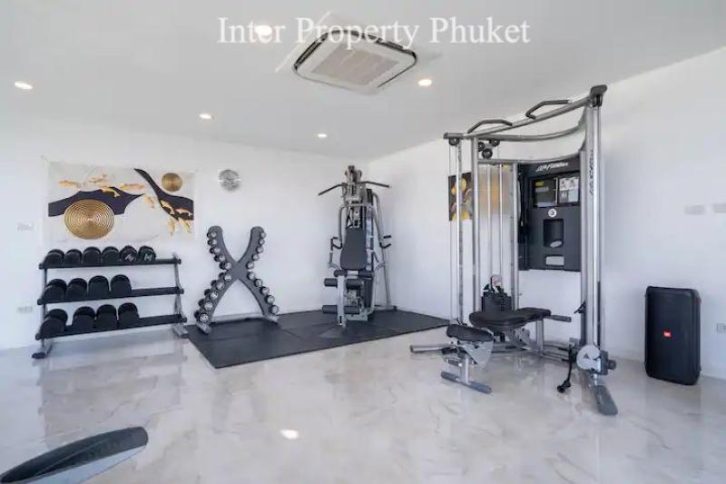 10 Bedrooms Villa in Patong for rent 