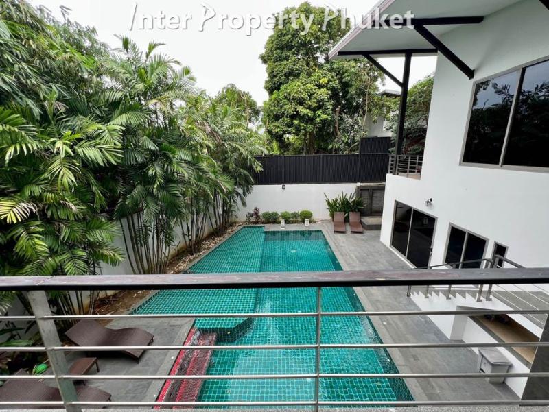 4 bedrooms available for Short term and Long term