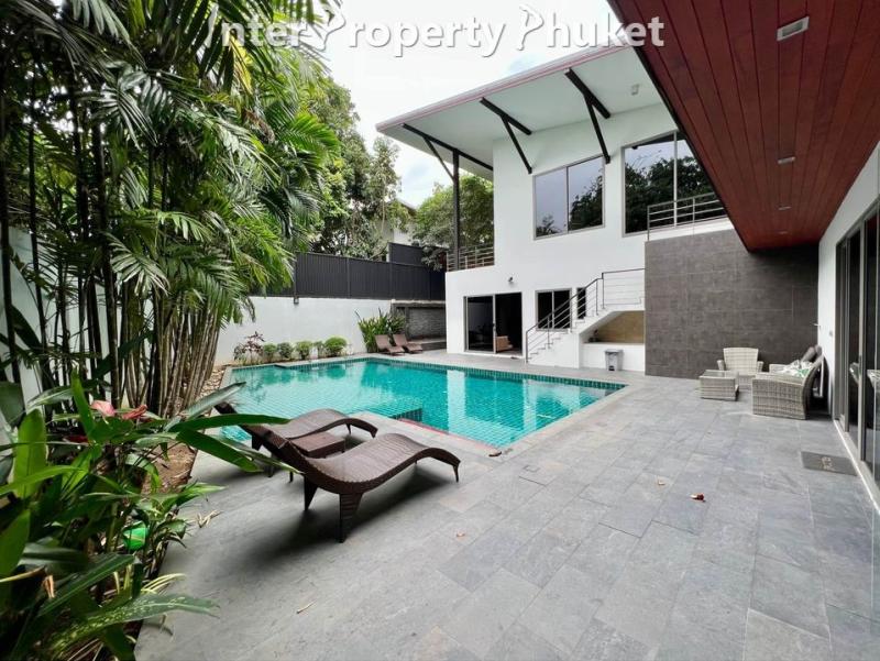 4 bedrooms available for Short term and Long term
