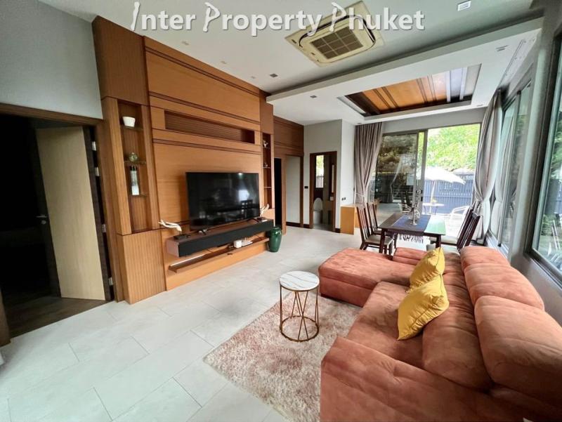 4 bedrooms available for Short term and Long term