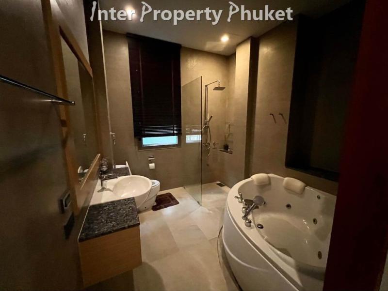 4 bedrooms available for Short term and Long term