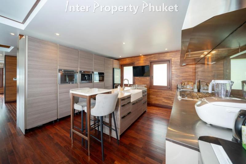 5 bedrooms Seaview stunning villa available for rent