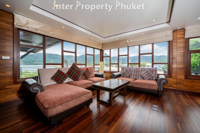 5 bedrooms Seaview stunning villa available for rent