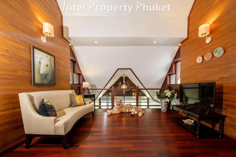 5 bedrooms Seaview stunning villa available for rent