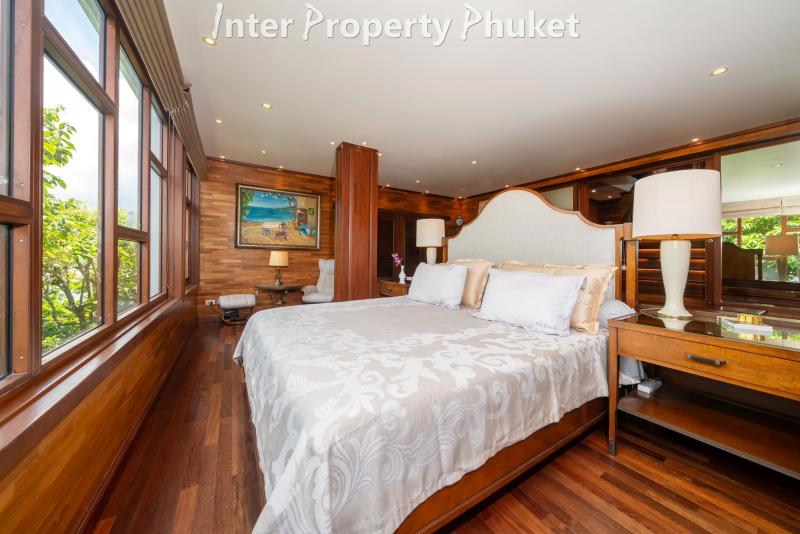 5 bedrooms Seaview stunning villa available for rent