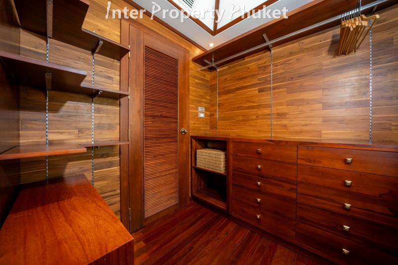5 bedrooms Seaview stunning villa available for rent