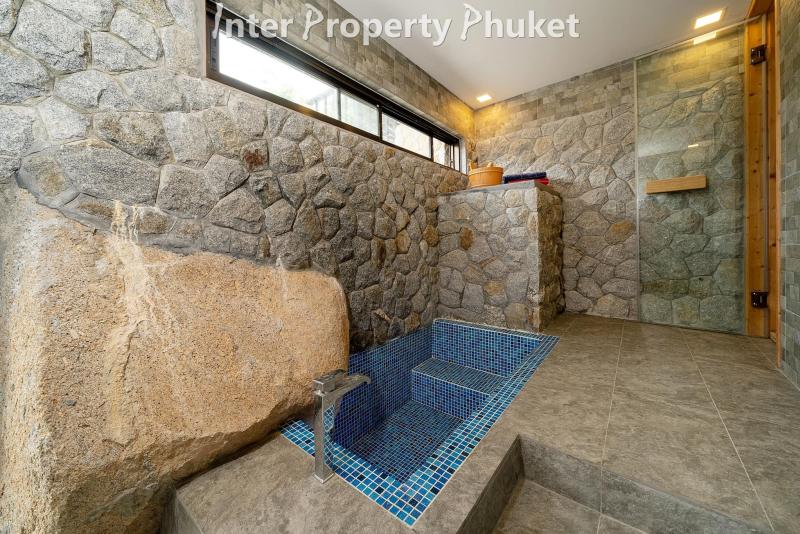 5 bedrooms Seaview stunning villa available for rent
