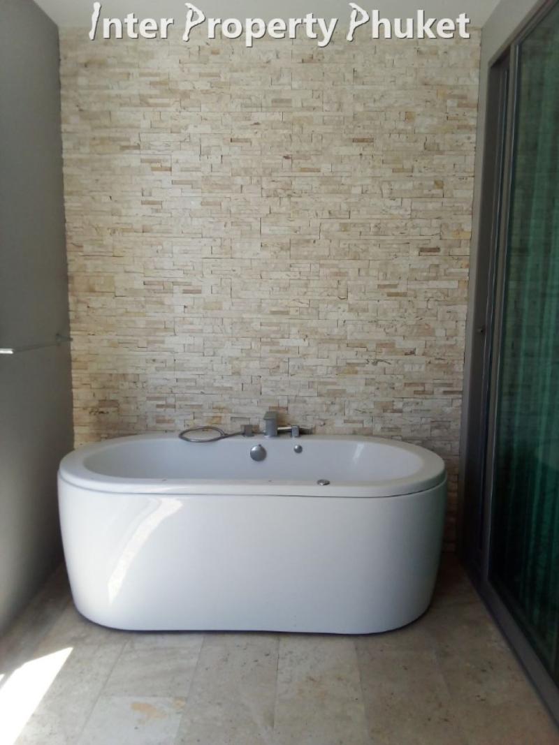 Studio condo for sale
