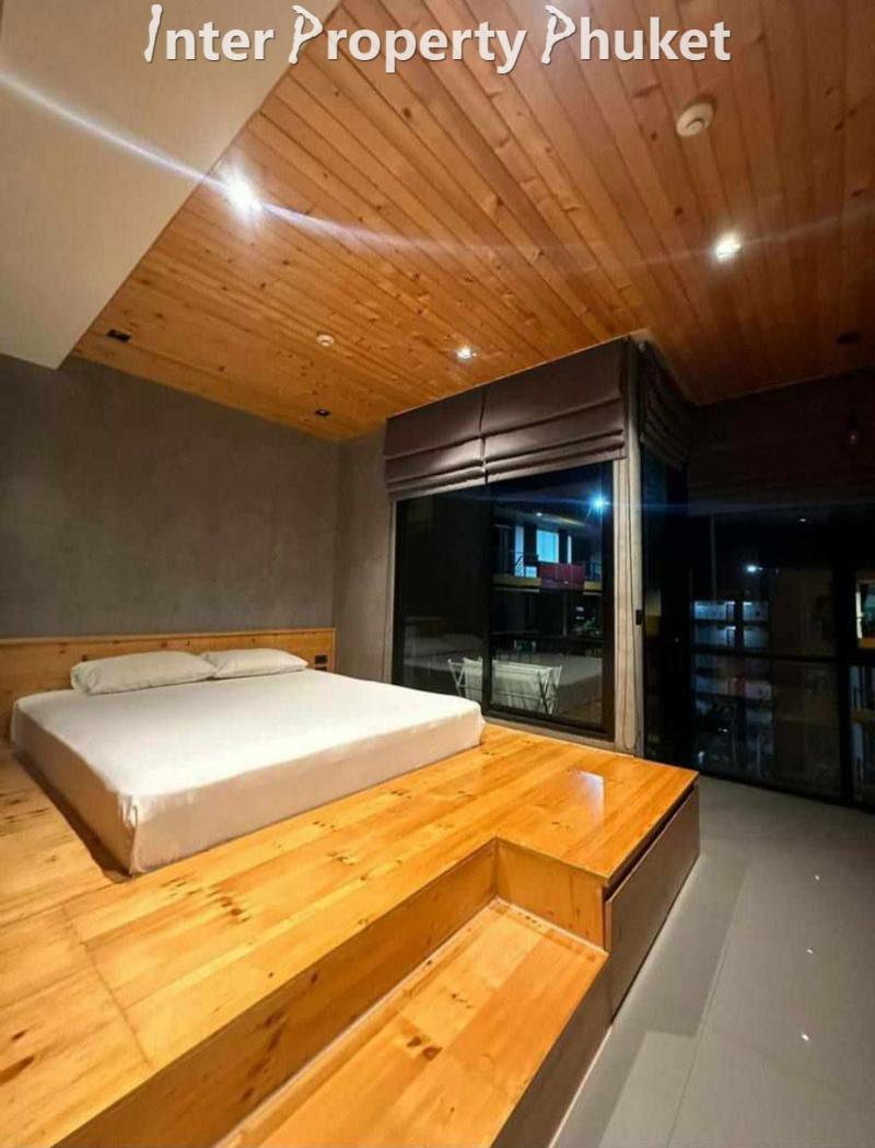 SR167 1 Bedroom condo for sale