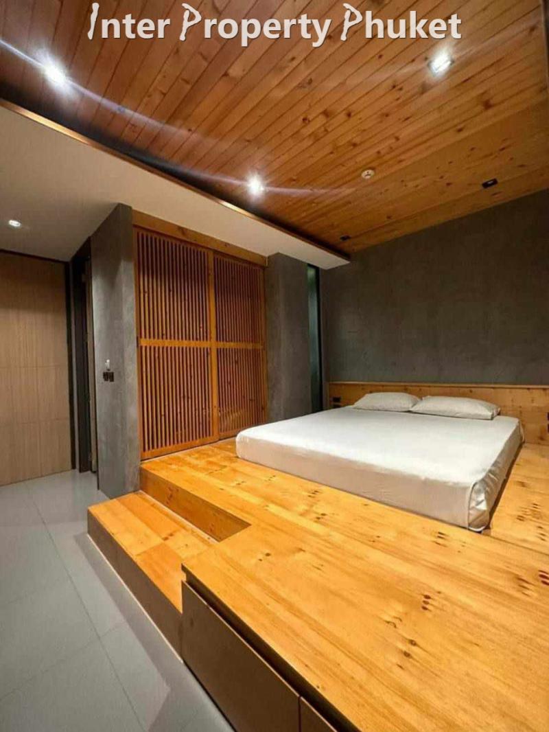 SR167 1 Bedroom condo for sale