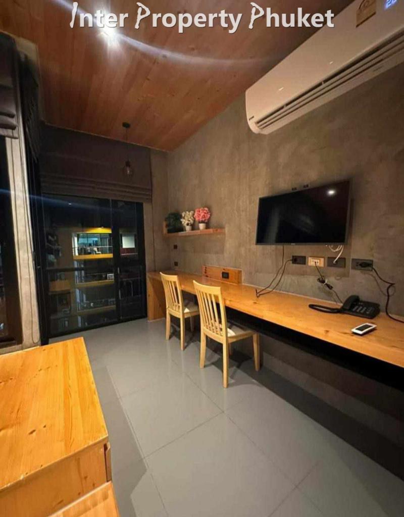 SR167 1 Bedroom condo for sale
