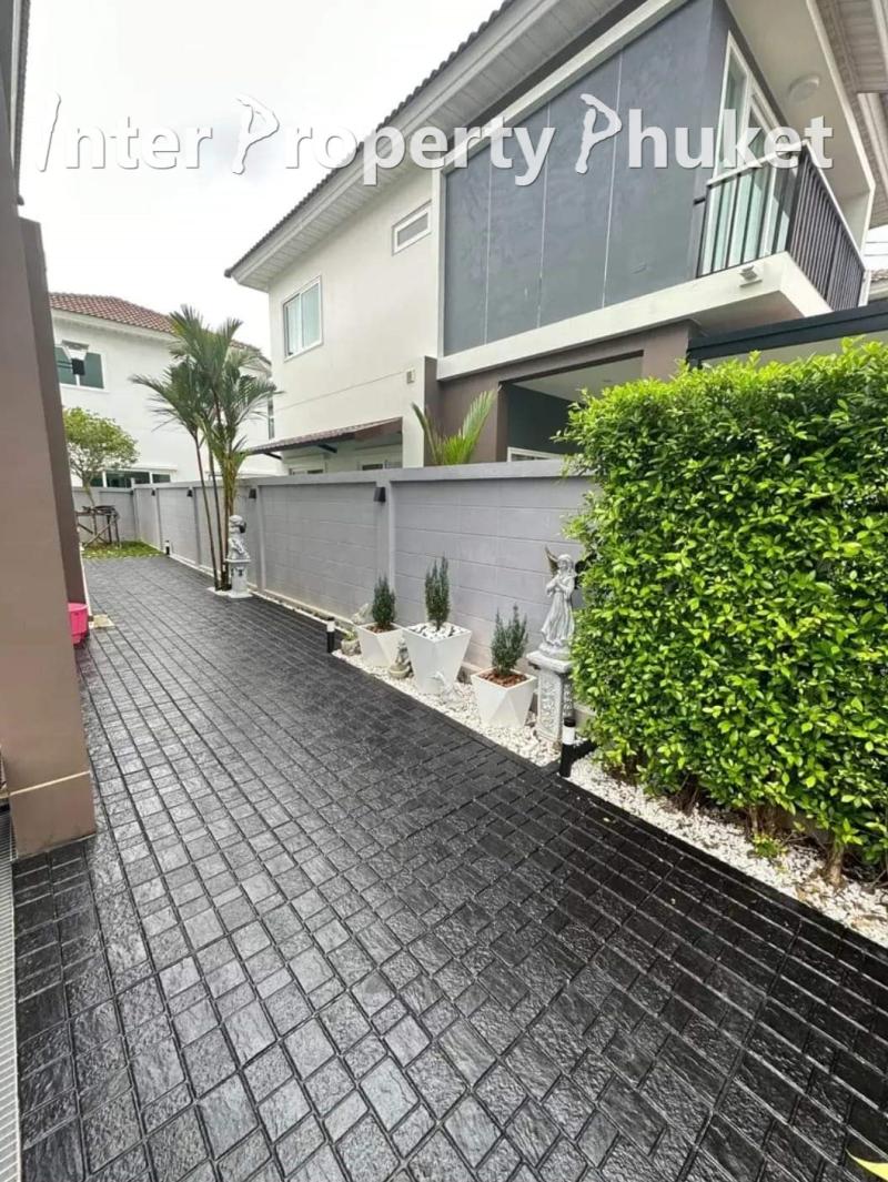RTL452 3 Bedrooms house for rent