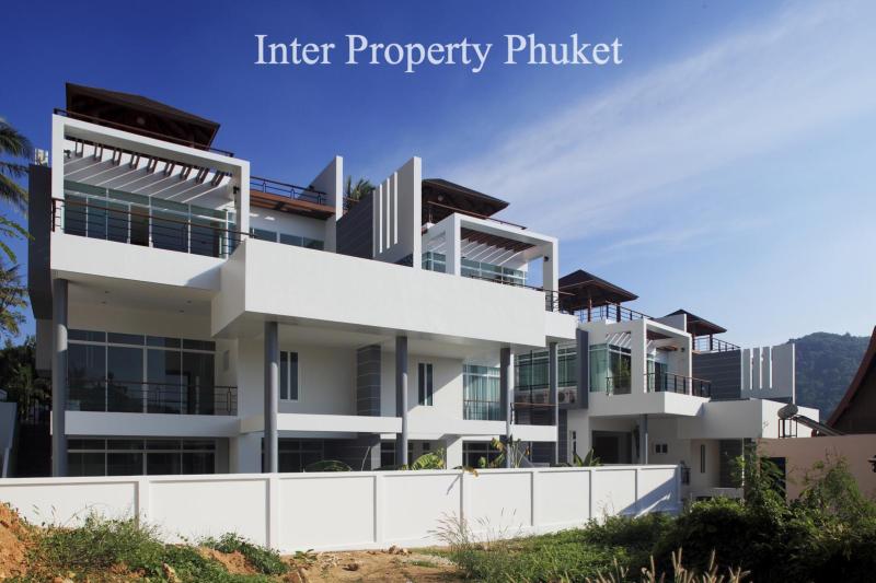 4 Bedrooms Villas for rent + SEA VIEW