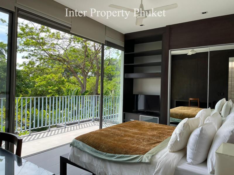 Embrace luxury living in this breathtaking sea view villa for rent