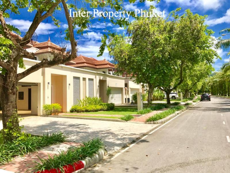 RLGN387 5 Bedrooms villa for rent