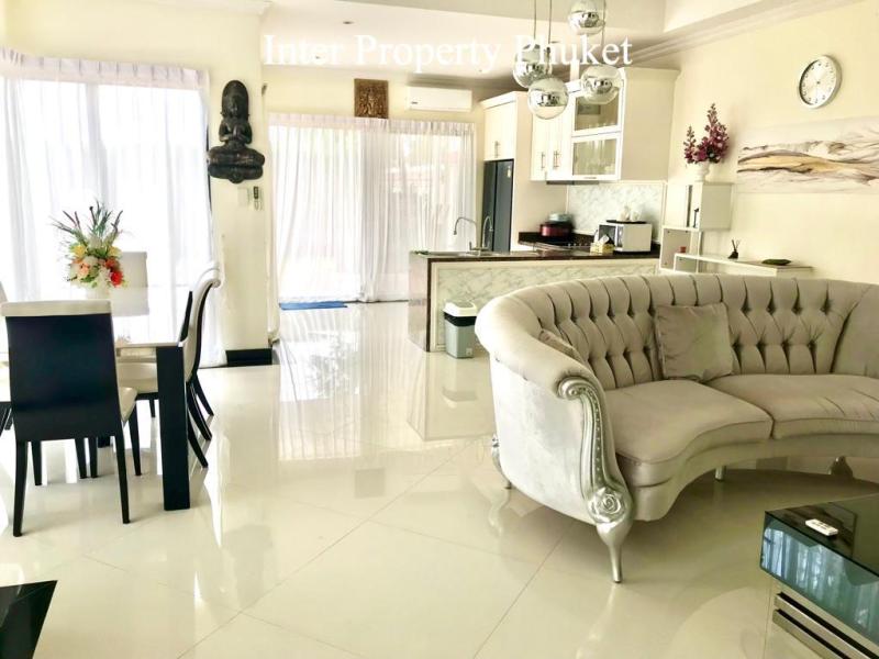 RLGN387 5 Bedrooms villa for rent