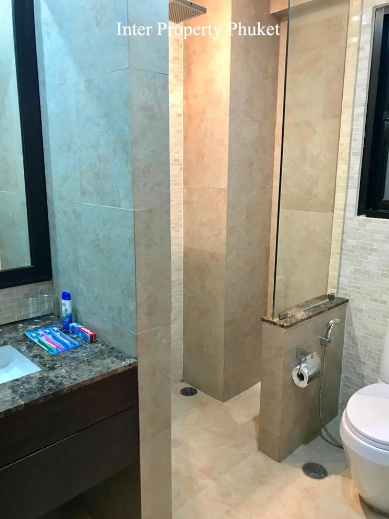 RLGN387 5 Bedrooms villa for rent