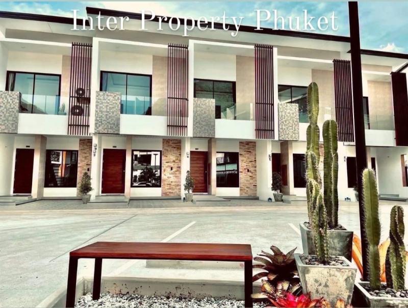 2 Bedroom 2 bathrooms premium townhome