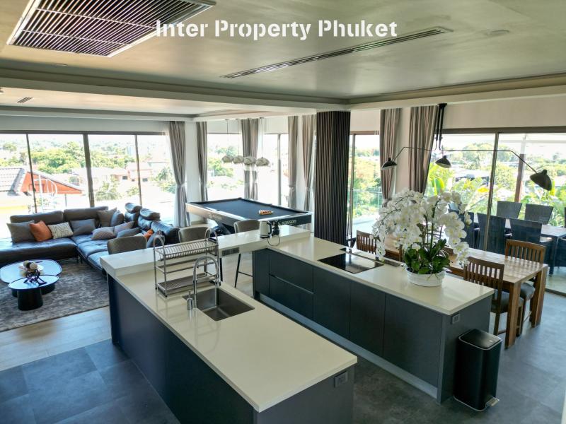 6 bedrooms sea view villa for rent