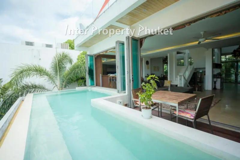 4 bedrooms + 2 rooms at top floor Luxury villa for rent